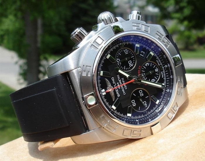 Breitling Chronomat B01 Ab0110 Black/black Watch